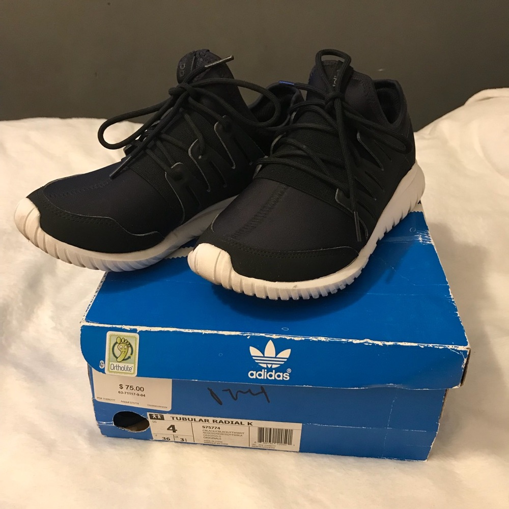 Adidas Tubular Radial
